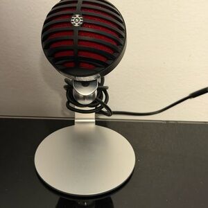 Shure Black and Silver Desktop Microphone Stand with Cable